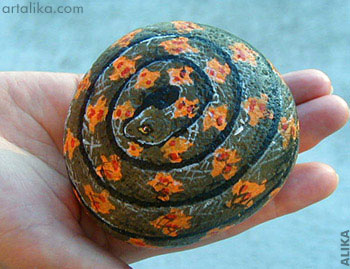painted rocks: animals: snake